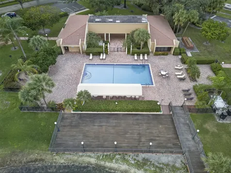 5611 Coral Lake Drive Margate FL 33063