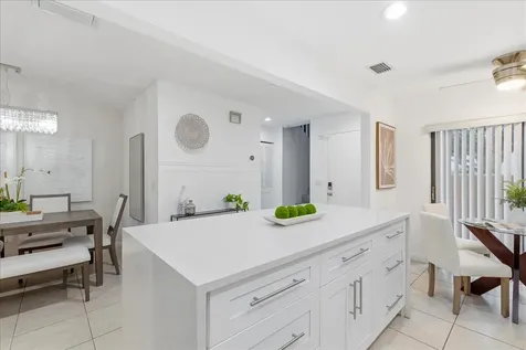 21386 Juego Circle Boca Raton FL 33433