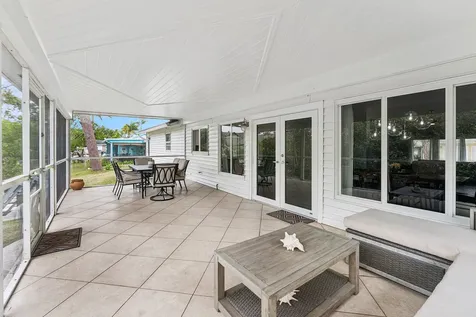 709 Warren Drive Jupiter FL 33458