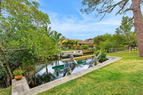 709 Warren Drive Jupiter FL 33458