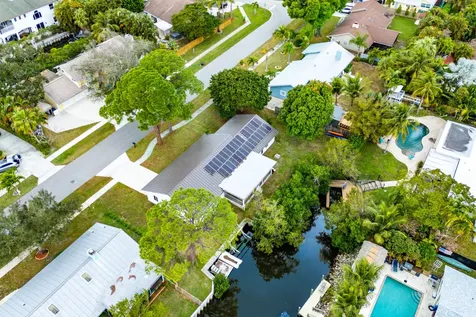 709 Warren Drive Jupiter FL 33458