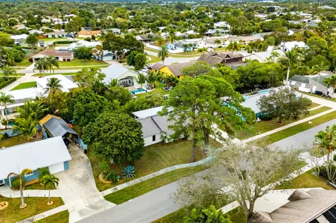 709 Warren Drive Jupiter FL 33458