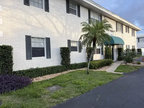 298 Sw 6th Street Boca Raton FL 33432