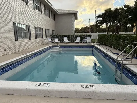 298 Sw 6th Street Boca Raton FL 33432
