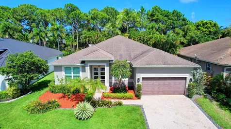 11 Lake Eden Drive Boynton Beach FL 33435