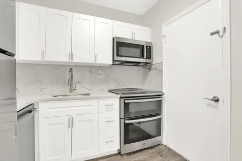 299 SW 7th Street Boca Raton FL 33432