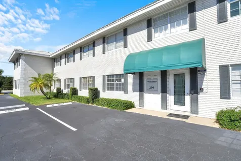299 SW 7th Street Boca Raton FL 33432
