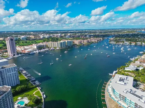 299 SW 7th Street Boca Raton FL 33432