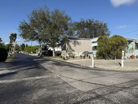 8964 Pine Street Boynton Beach FL 33436