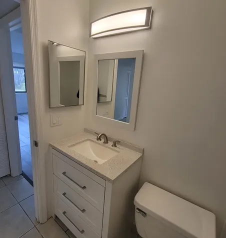23 Via De Casas Sur Boynton Beach FL 33426