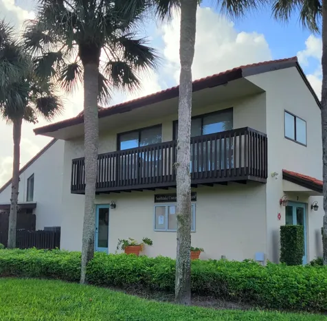 23 Via De Casas Sur Boynton Beach FL 33426
