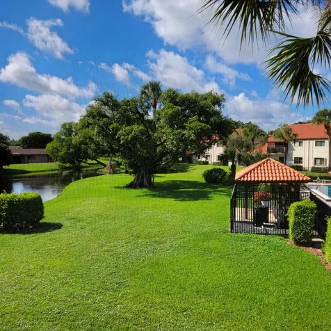 23 Via De Casas Sur Boynton Beach FL 33426