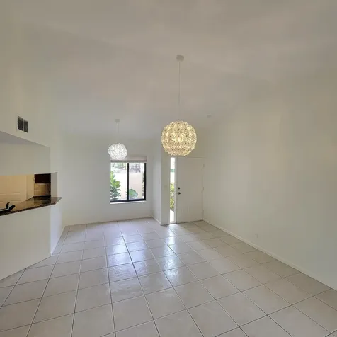 23 Via De Casas Sur Boynton Beach FL 33426