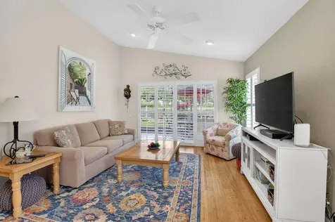 6877 Castlemaine Avenue Boynton Beach FL 33437