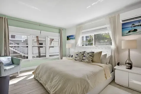1043 Hillsboro Mile Hillsboro Beach FL 33062