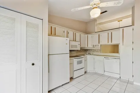 633 Sea Pine Way Greenacres FL 33415