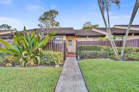 633 Sea Pine Way Greenacres FL 33415