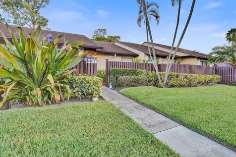 633 Sea Pine Way Greenacres FL 33415
