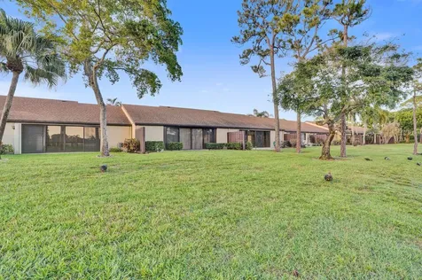 633 Sea Pine Way Greenacres FL 33415