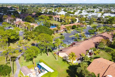 633 Sea Pine Way Greenacres FL 33415