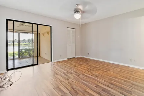 633 Sea Pine Way Greenacres FL 33415