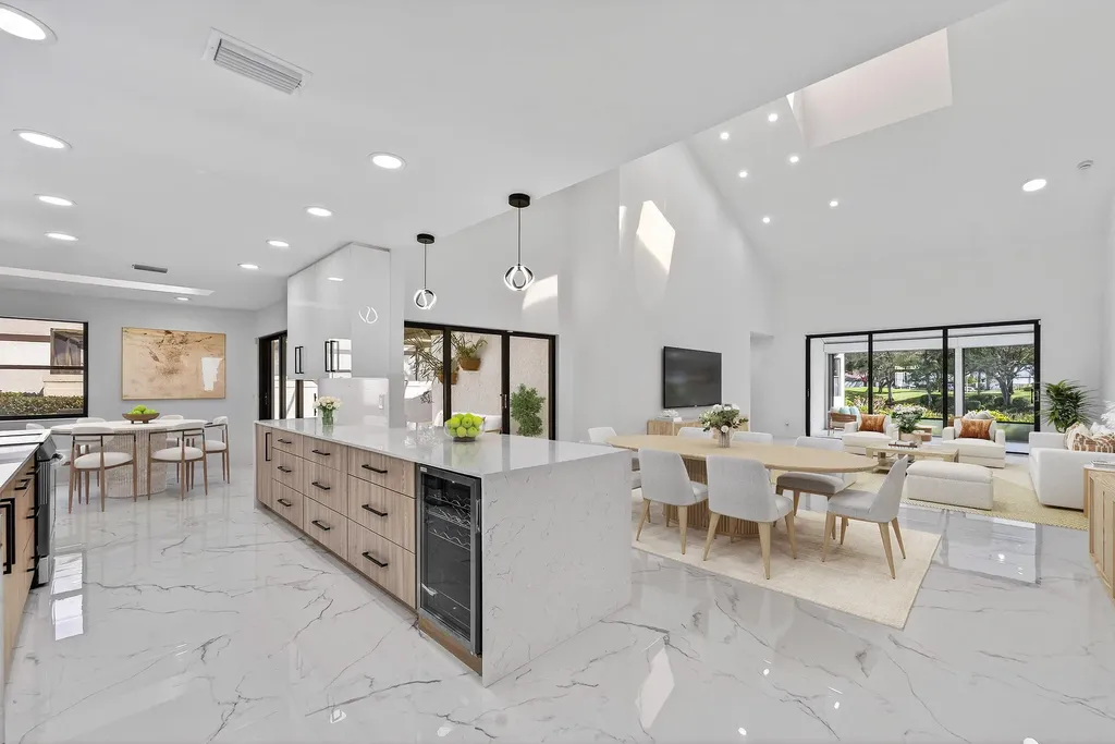 6 Clubhouse Lane Boynton Beach FL 33436