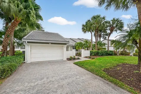 6 Clubhouse Lane Boynton Beach FL 33436