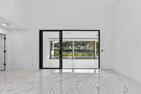 6 Clubhouse Lane Boynton Beach FL 33436