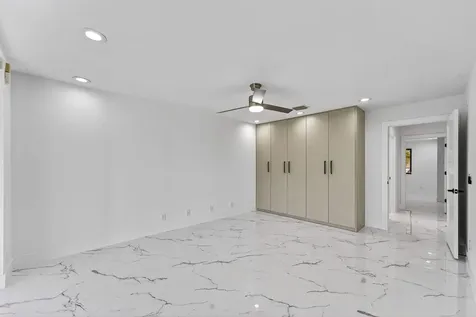 6 Clubhouse Lane Boynton Beach FL 33436