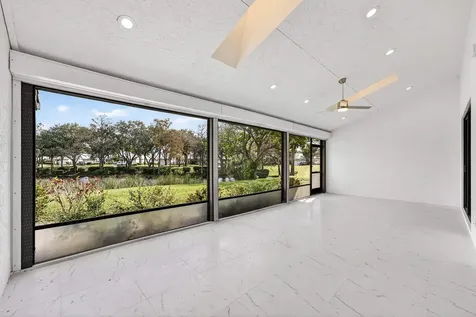 6 Clubhouse Lane Boynton Beach FL 33436