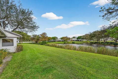 6 Clubhouse Lane Boynton Beach FL 33436