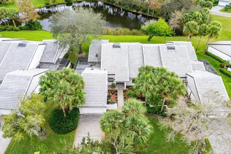 6 Clubhouse Lane Boynton Beach FL 33436