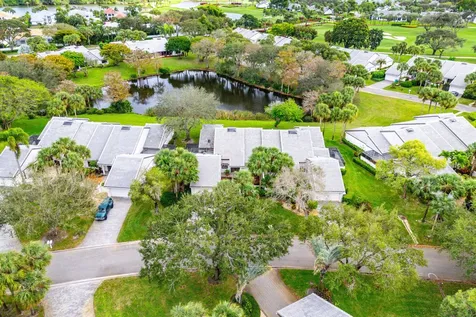 6 Clubhouse Lane Boynton Beach FL 33436