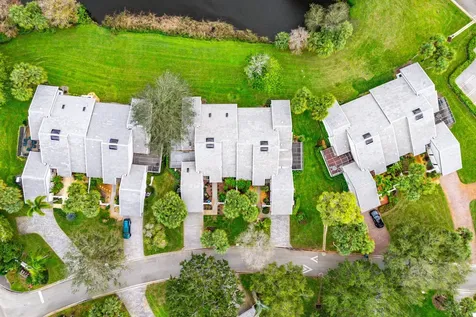 6 Clubhouse Lane Boynton Beach FL 33436
