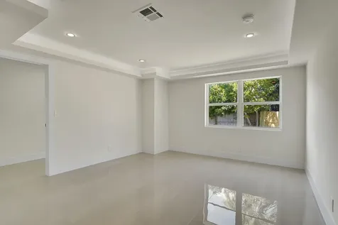 928 Market Street West Palm Beach FL 33401