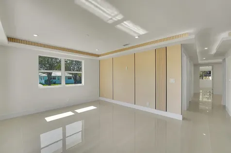 928 Market Street West Palm Beach FL 33401
