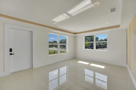 928 Market Street West Palm Beach FL 33401