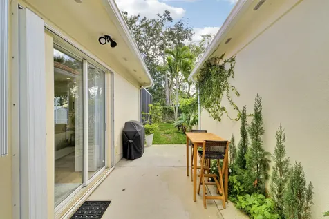 387 Kelsey Park Drive Palm Beach Gardens FL 33410