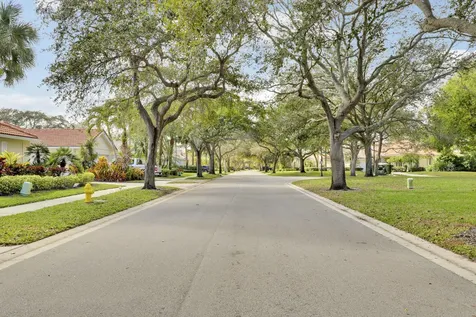 387 Kelsey Park Drive Palm Beach Gardens FL 33410