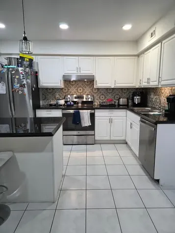810 Sandtree Drive Palm Beach Gardens FL 33403