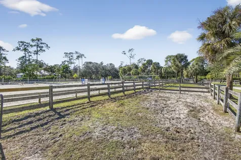 2910 Doe Trail Loxahatchee FL 33470
