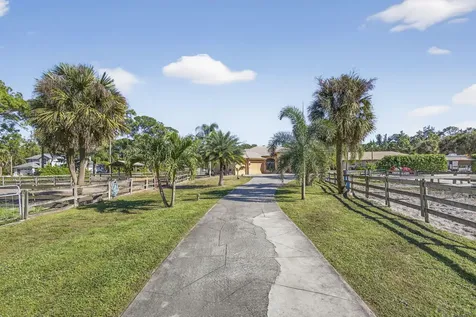 2910 Doe Trail Loxahatchee FL 33470