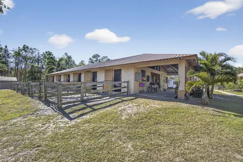 2910 Doe Trail Loxahatchee FL 33470