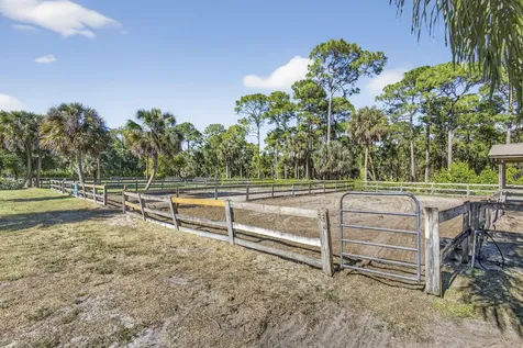 2910 Doe Trail Loxahatchee FL 33470
