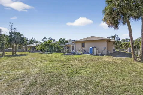 2910 Doe Trail Loxahatchee FL 33470