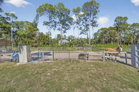 2910 Doe Trail Loxahatchee FL 33470