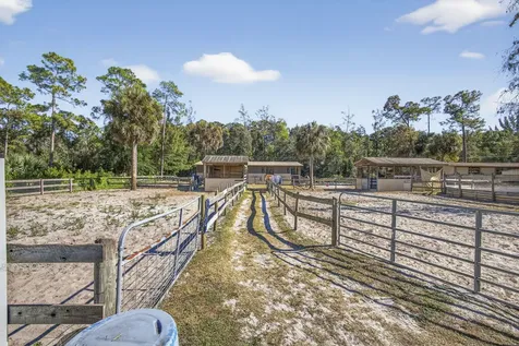 2910 Doe Trail Loxahatchee FL 33470