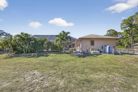 2910 Doe Trail Loxahatchee FL 33470