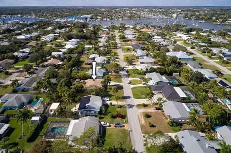 4760 Se Bayshore Terrace Stuart FL 34997