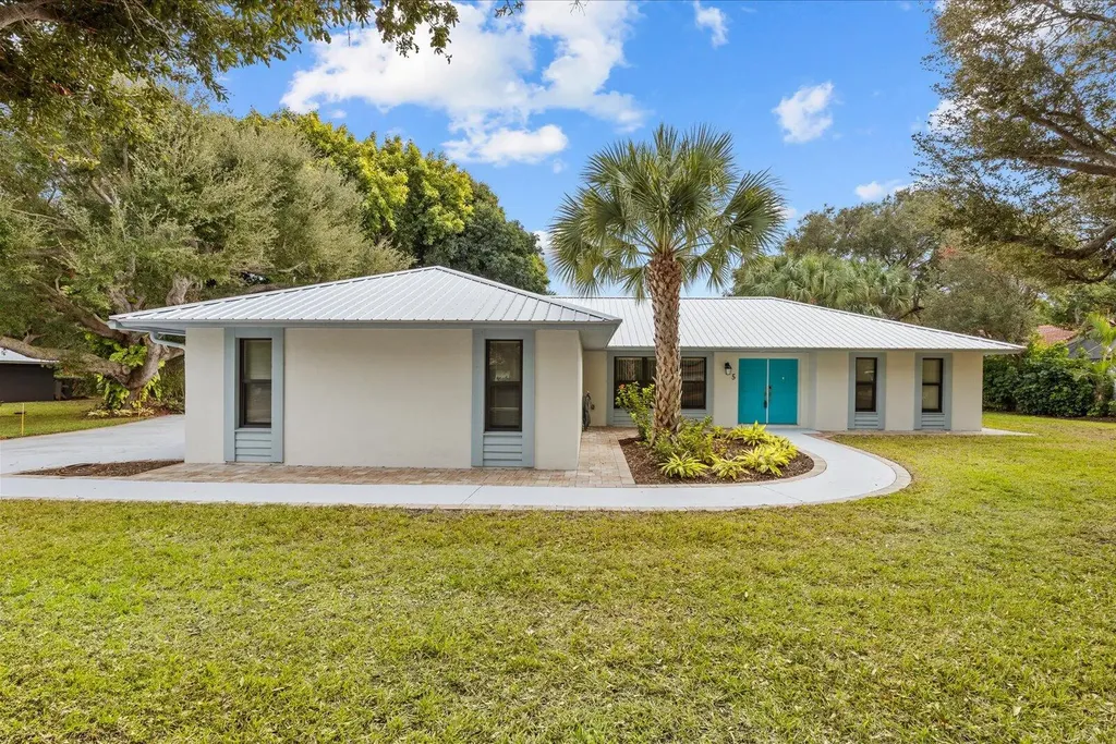 5 Copaire Drive Sewalls Point FL 34996
